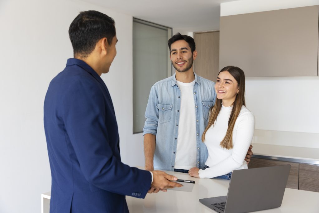 Real estate agent in Thornbury